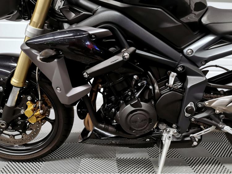 TRIUMPH STREET TRIPLE 675 - ABS