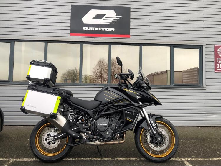 QJ MOTOR SRT 900 SX TOURING