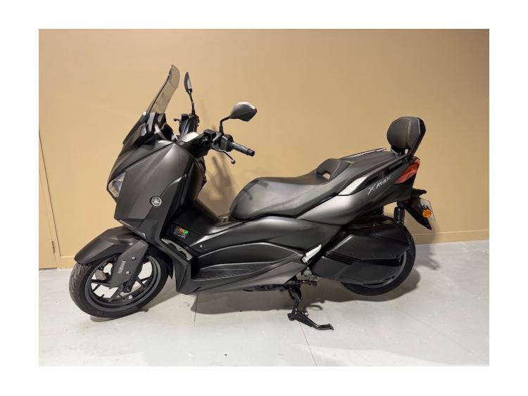 YAMAHA XMAX 300
