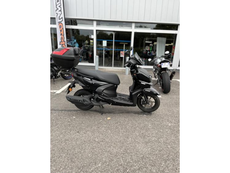 YAMAHA RayZR 125