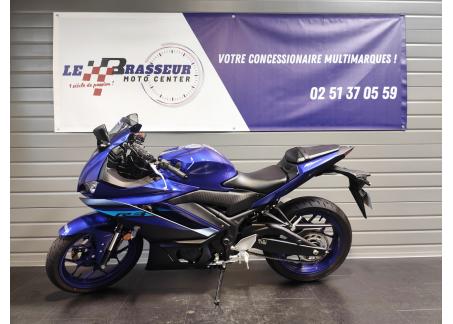 YAMAHA YZF-R3 A2