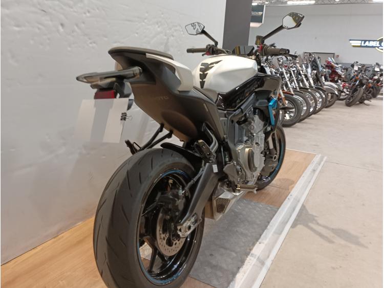CF MOTO 650 NK