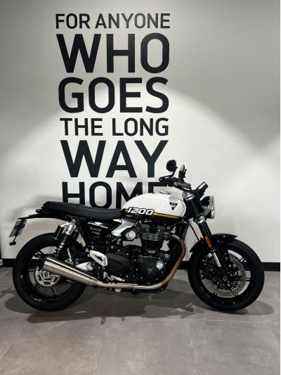 TRIUMPH SPEED TWIN 1200