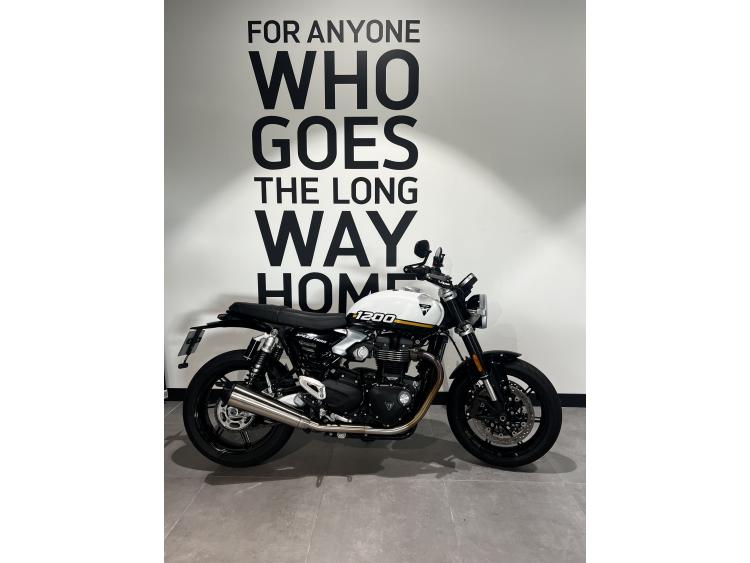 TRIUMPH SPEED TWIN 1200