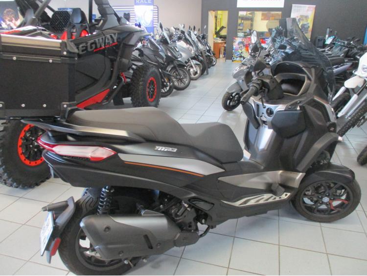 PIAGGIO MP3 530 HPE EXCLUSIVE