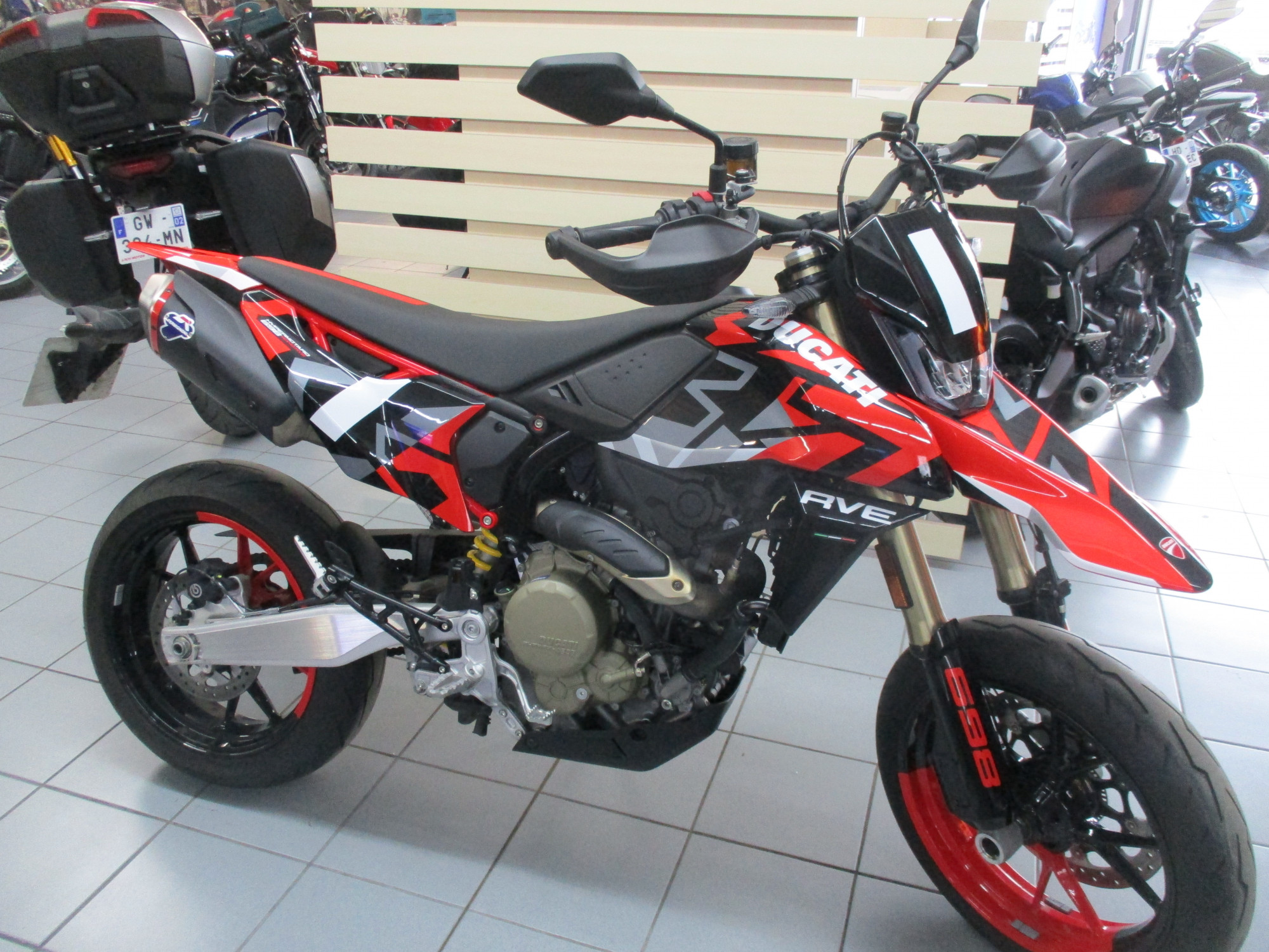 DUCATI HYPERMOTARD