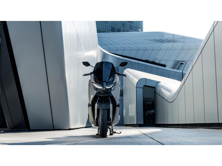YAMAHA NMAX 125 TECH MAX (26)