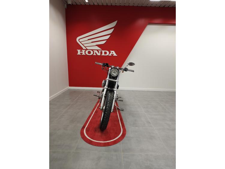 HARLEY-DAVIDSON SPORTSTER 883