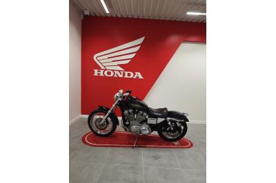 HARLEY-DAVIDSON SPORTSTER 883