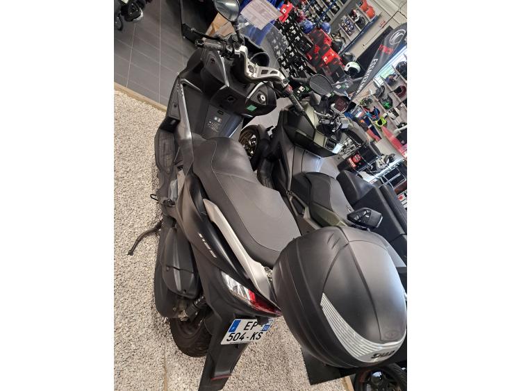 KAWASAKI J 125 + top case