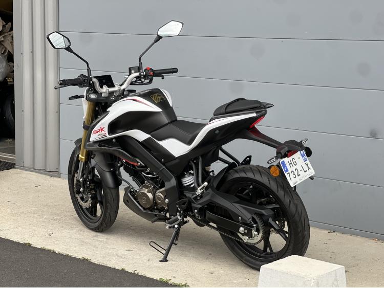 QJ MOTOR SRK 125 S
