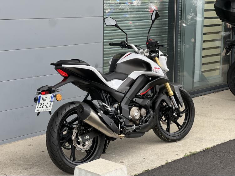 QJ MOTOR SRK 125 S