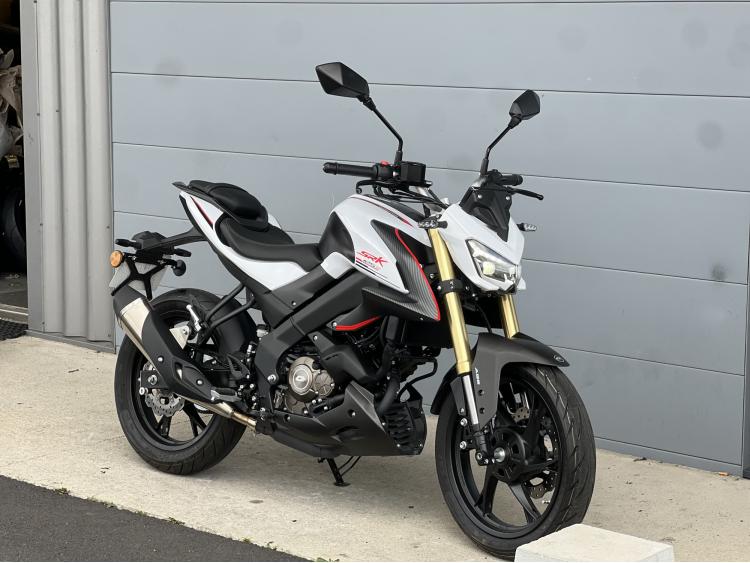 QJ MOTOR SRK 125 S