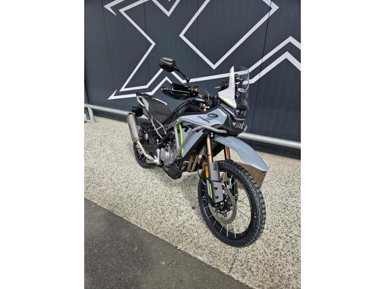 CF MOTO MT 450 Édition Akra Noir 