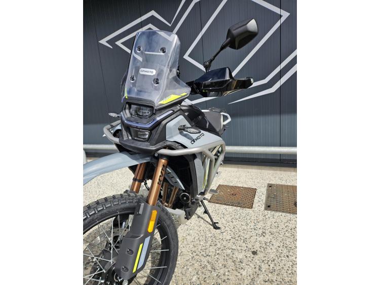 CF MOTO MT 450 Édition Akra Noir 