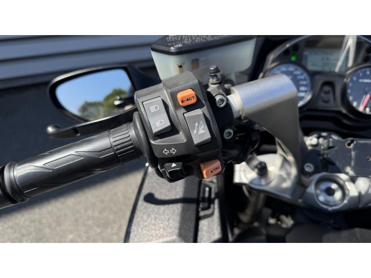 KAWASAKI GTR 1400