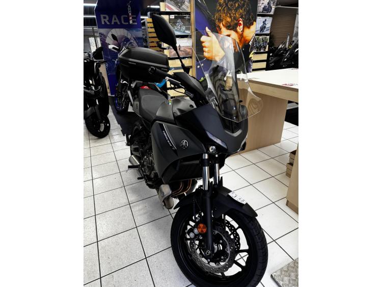 YAMAHA TRACER 7