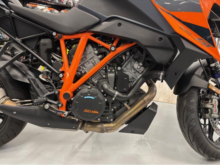 KTM 1290 SUPER DUKE GT