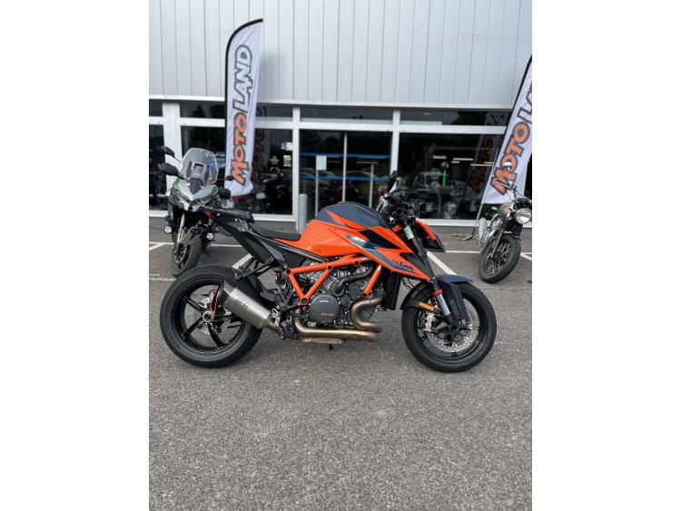 KTM 1290 SUPER DUKE R
