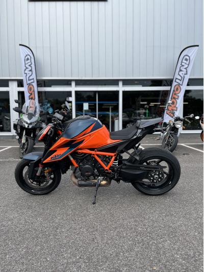 KTM 1290 SUPER DUKE R