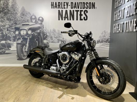 HARLEY-DAVIDSON SOFTAIL STREET BOB 1923