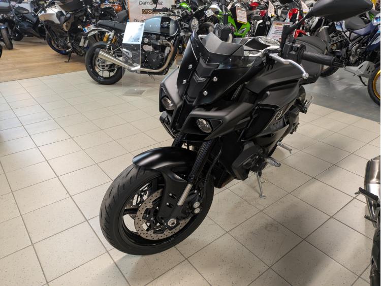 YAMAHA MT-10