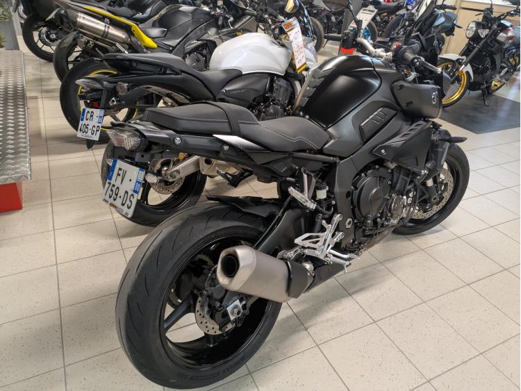 YAMAHA MT-10