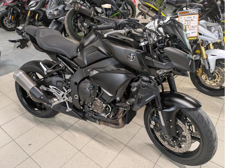 YAMAHA MT-10