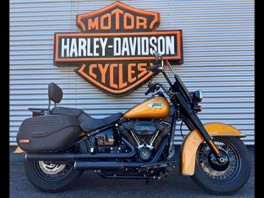 HARLEY-DAVIDSON SOFTAIL HERITAGE 1868 CLASSIC