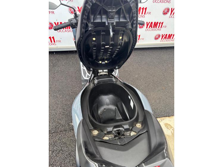 YAMAHA NMAX 125