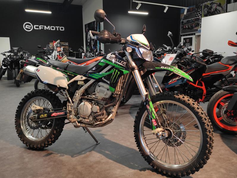 KAWASAKI KLX 250