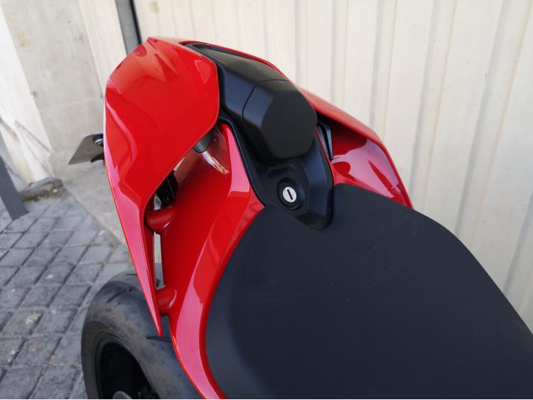 DUCATI STREETFIGHTER V4 2025
