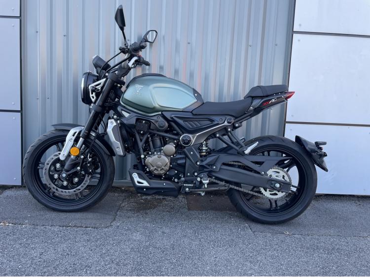 VOGE 300 AC NEUVE 