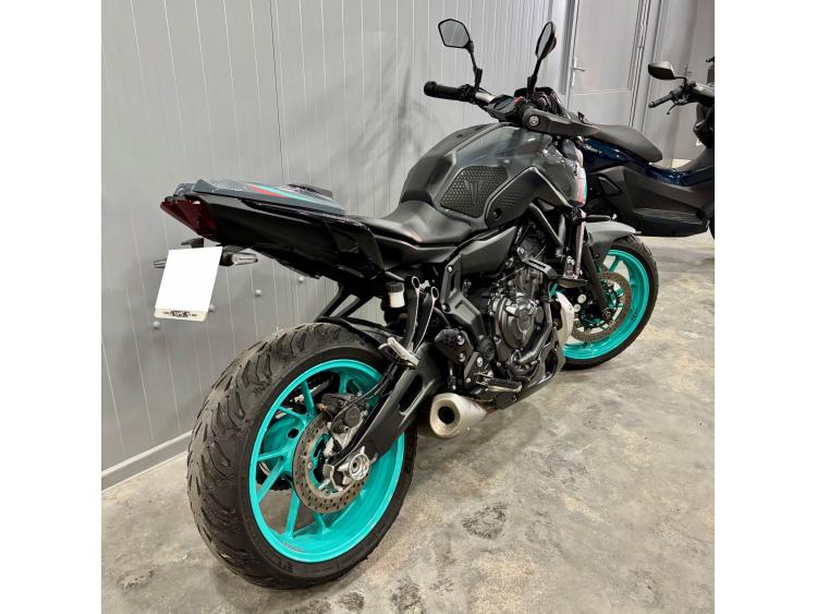 YAMAHA MT-07