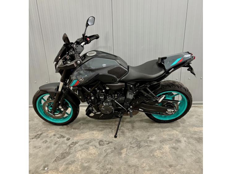 YAMAHA MT-07
