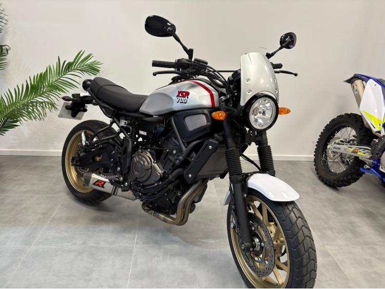 YAMAHA XSR 700 XTRIBUTE