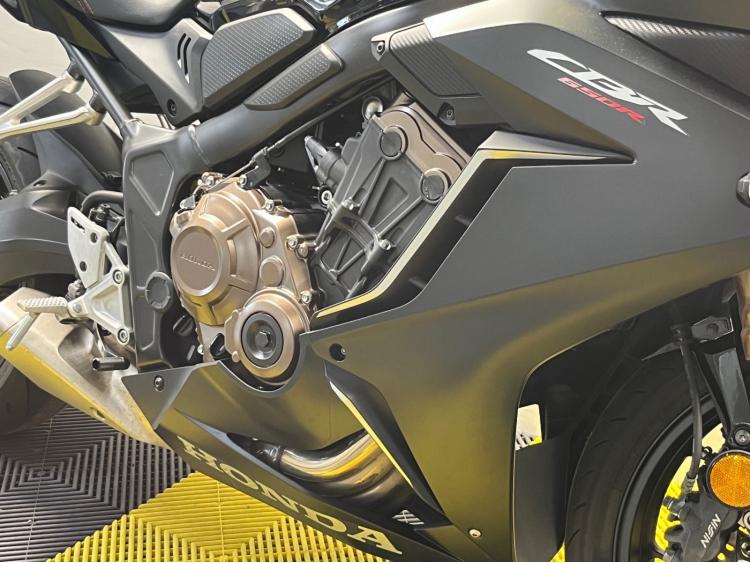 HONDA CBR 650  RA  MY22
