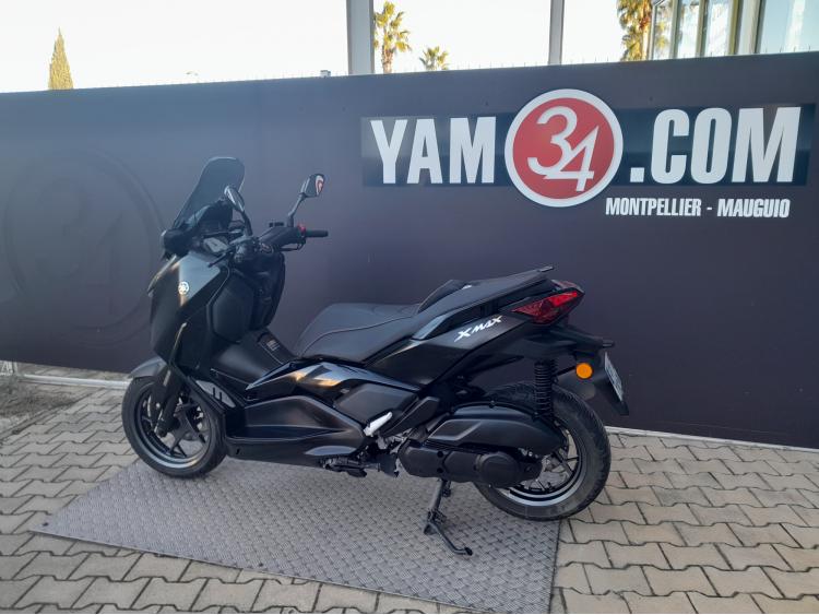 YAMAHA X-MAX 125 TECH MAX. Premiere main.