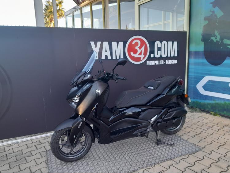 YAMAHA X-MAX 125 TECH MAX. Premiere main.