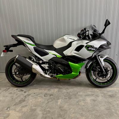 KAWASAKI Ninja 7 Hybrid