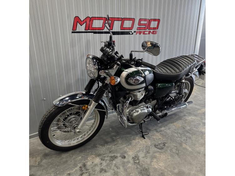 KAWASAKI W 800