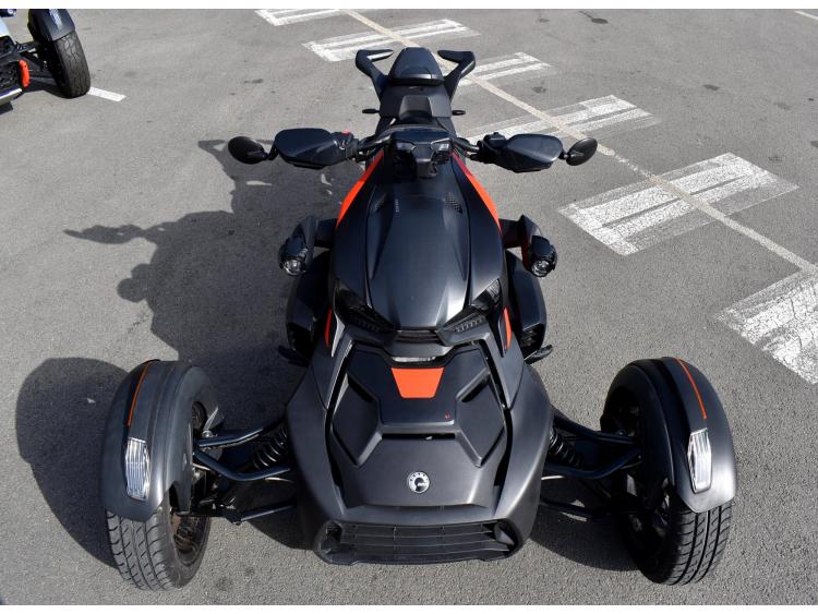 CAN-AM RYKER 900 DUO
