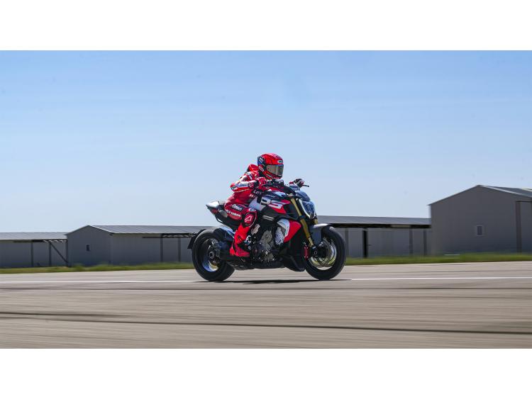 DUCATI Diavel V4 RS