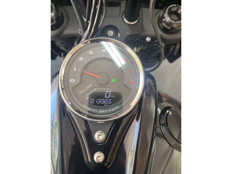 HARLEY-DAVIDSON SOFTAIL FAT BOB 1868