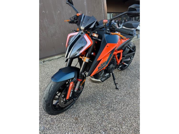 KTM 1290 SUPER DUKE R