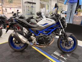 Photo du véhicule SUZUKI