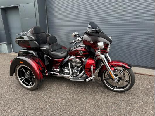 HARLEY-DAVIDSON TRIKE TRI GLIDE 1923 CVO