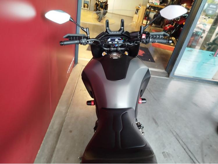 YAMAHA TRACER 700 (A2) + EQUIPEMENTS