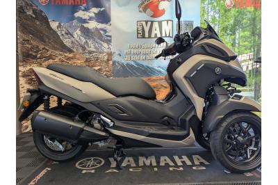 YAMAHA TRICITY 300