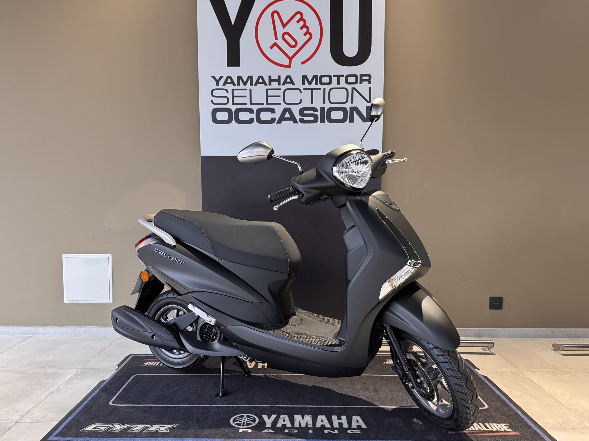 YAMAHA D'ELIGHT